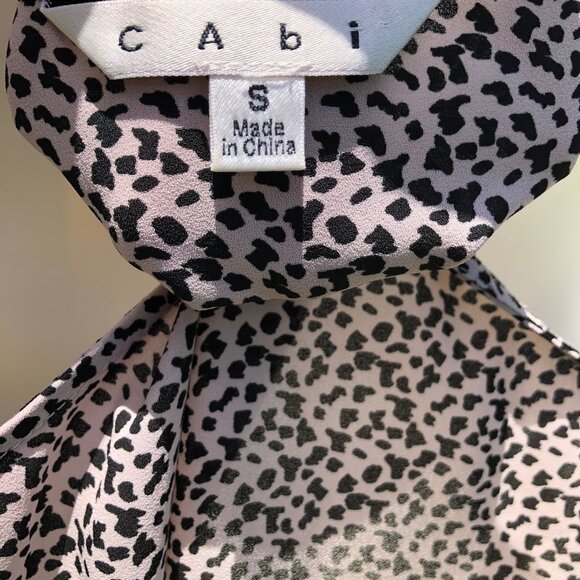 Cabi Small Leopard Print Blouse Tank Sleeveless Top Cheetah Cream Black 818 Easy - Picture 7 of 8